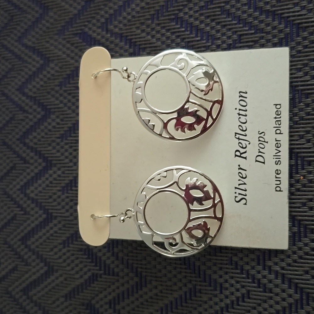 SILVER REFLECTION BRAND WOMEN'S FASHION JEWELRY PIERCED DANGLE EARRINGS